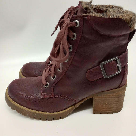 Carlos by Carlos Santana Gibson Lace up Bootie in Wine - Picture 4 of 7
